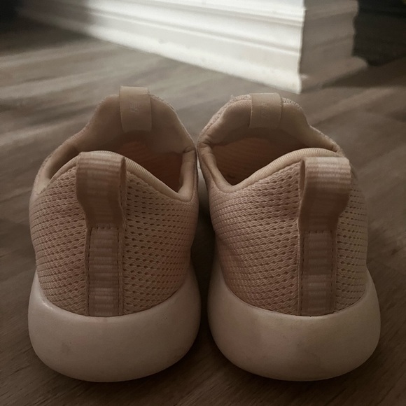 Women’s New Balance Blush Pink Athletic Shoes - Picture 4 of 4